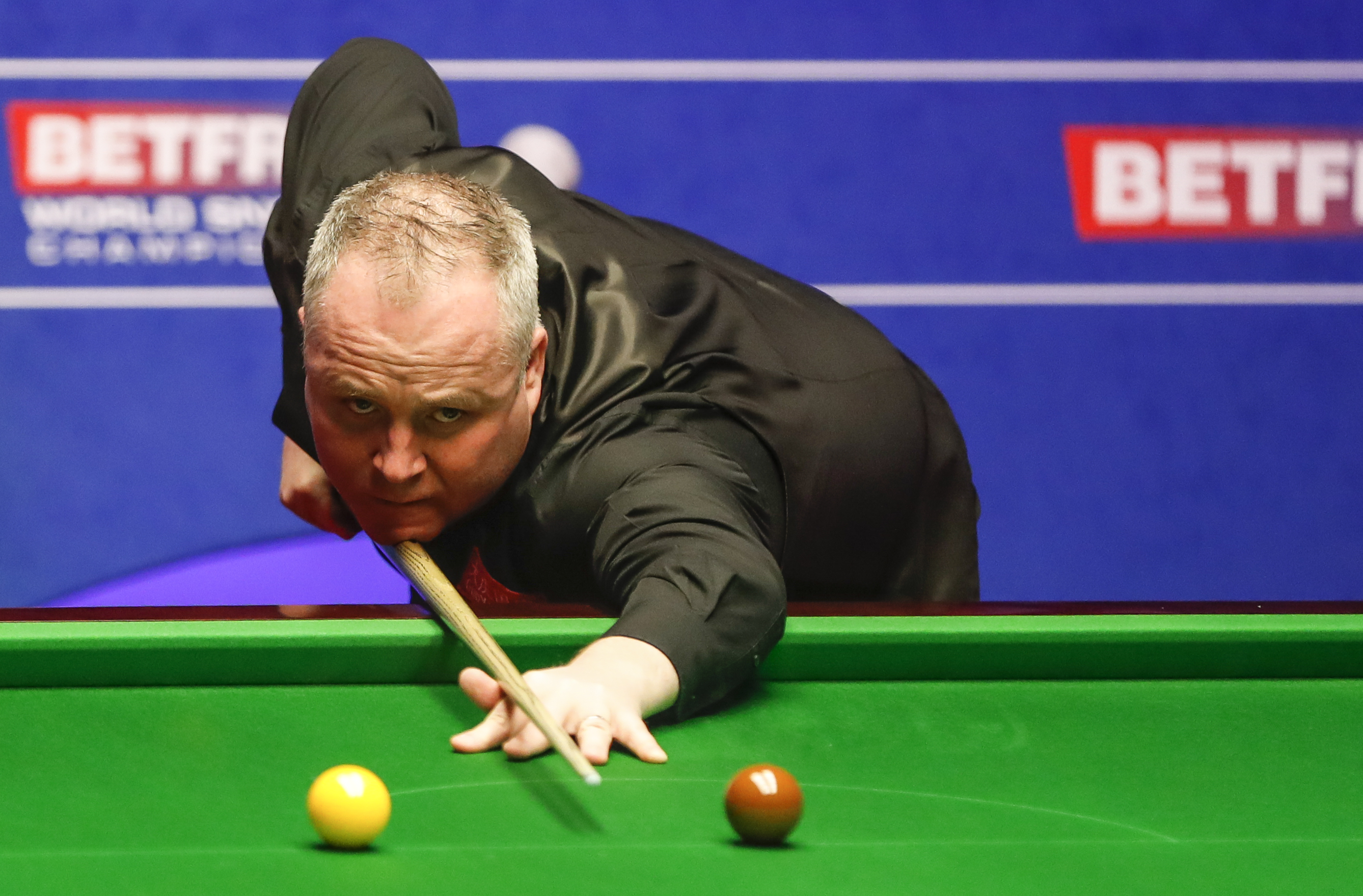 攻端明显受 攻端明显受